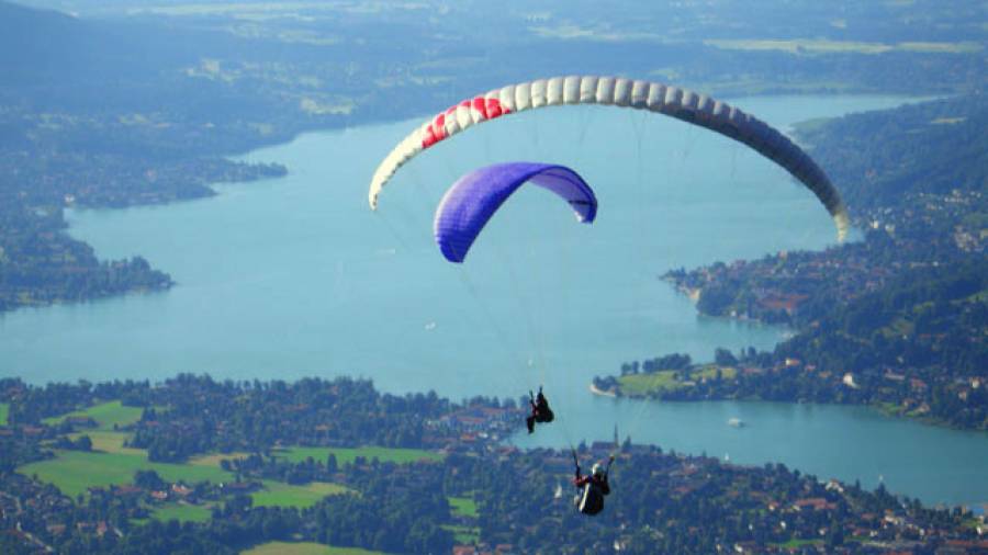 Gleitschirmfliegen am Tegernsee