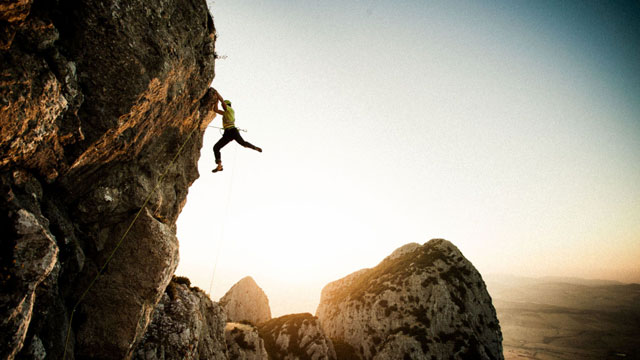 Michi Wohlleben klettert Hystrix 8a/200m frei