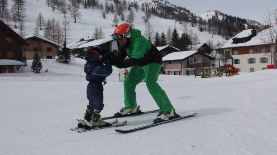 Das zweite Mal auf Skiern – Skifahren lernen mit Kindern