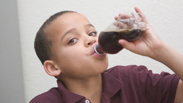 Übergewicht zum Trinken – Darum sind Kalorien in Getränken besonders gefährlich