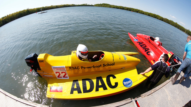 Powerboat für Anfänger – Interview mit Sebastian Tietz