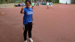 Kicking Girls werden zu Trainerassistentinnen