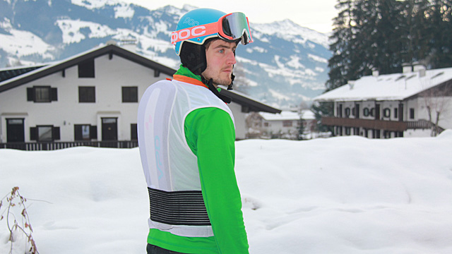 Harte Schale oder weicher Kern – Rückenprotektoren beim Wintersport